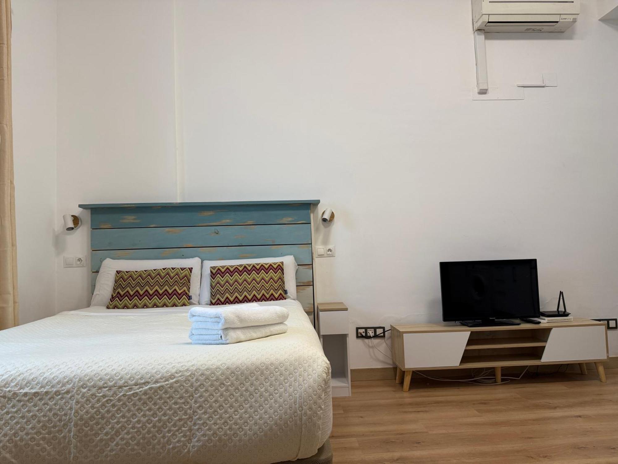 Lovely Studio In The Heart Of Malaga Free Swimming Pool Buitenkant foto